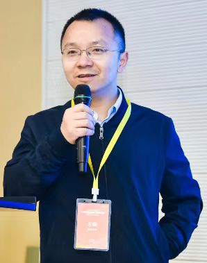 乐鱼网页版页面登录创新论坛第一千三百九十讲：Floquet engineering symmetry-breaking and topological states under light irradiation