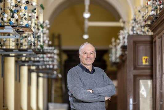 乐鱼网页版页面登录创新论坛第一千九百五十七讲：Pre-Alpine Metamorphic Events in the Eastern Alps, Austria