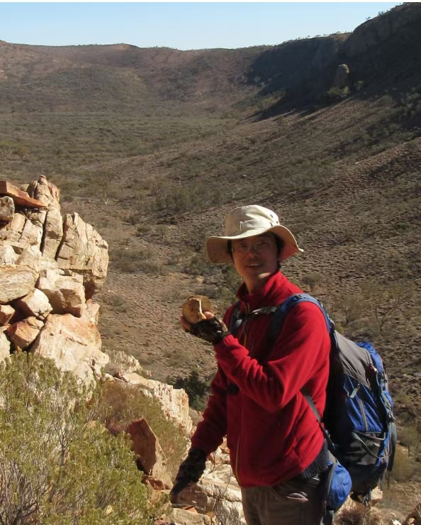 乐鱼网页版页面登录创新论坛第一千八百零三讲：草根动物的崛起：寒武纪大爆发与冠轮动物