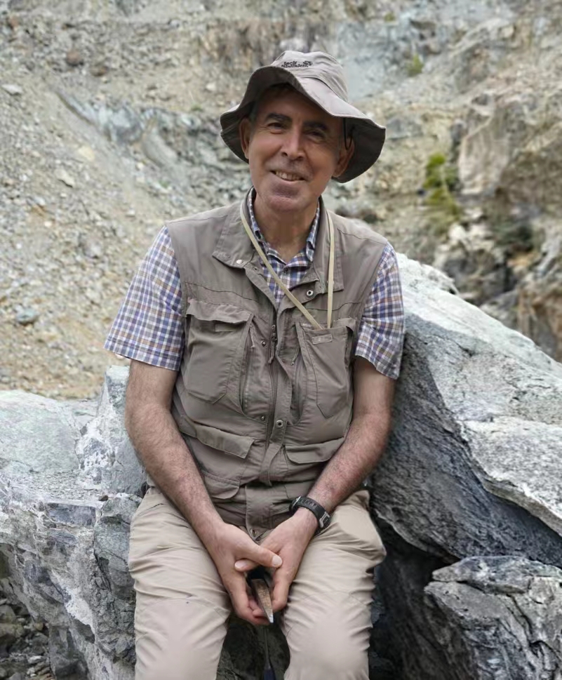 乐鱼网页版页面登录创新论坛第一千八百四十二讲：Records of processes for subduction initiation, slab roll-back and ophiolite genesis in Turkey: Field, geochemical and  geochronological constraints